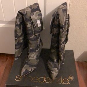 Heeled Boots, Nova Camo